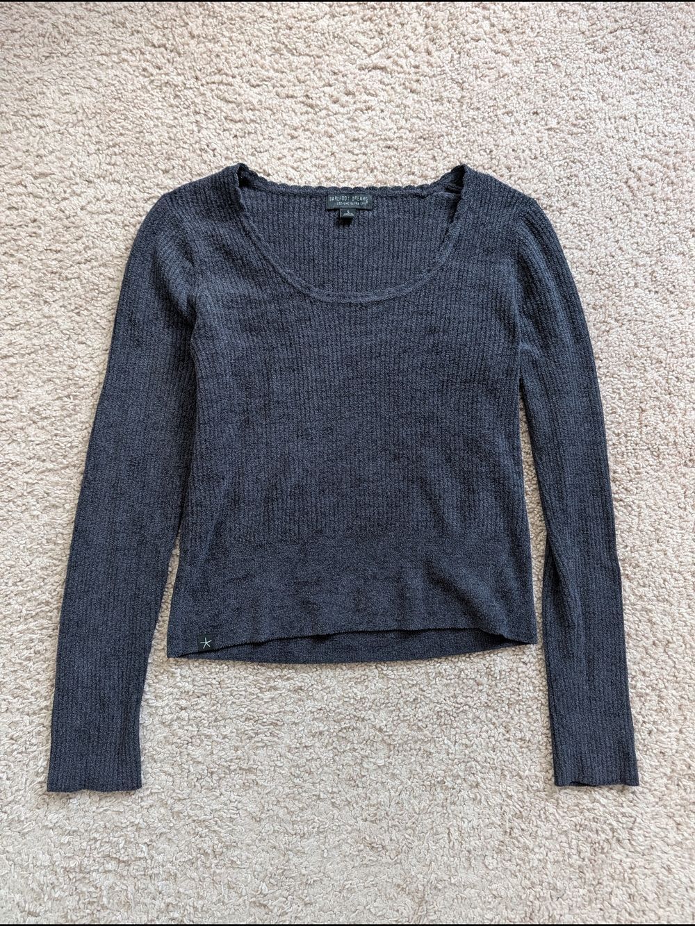 Barefoot Dreams CozyChic Ultra Lite Black Ribbed Scallop Neck Sweater Size Small - Picture 7 of 14